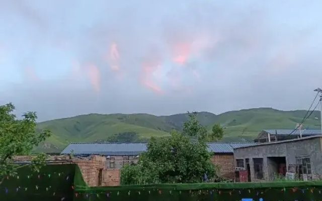 Nalati Qinyuanju Homestay
