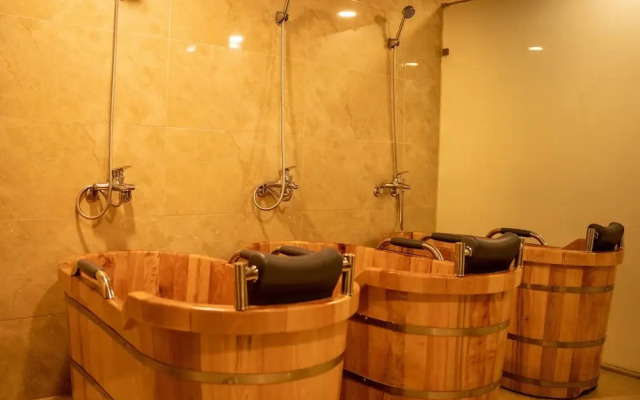 Camellia Luxury Hotel Tam Đao