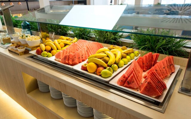 Parque Nereida Suites Hotel