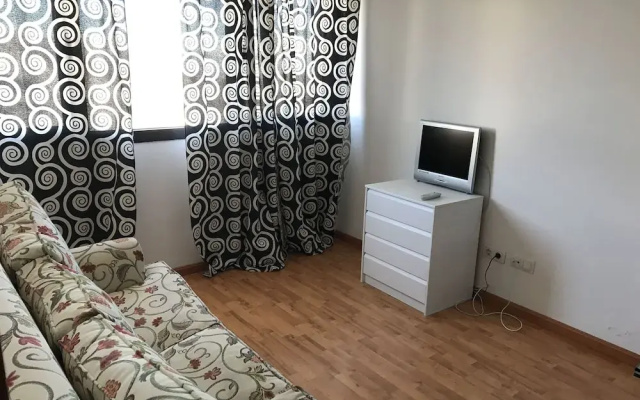 Comfortable Apartment With Wifi and Parking Space