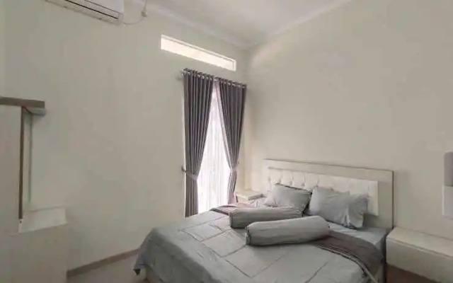 Villa Emerald K8 by N2K