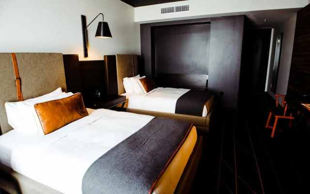 The George, by Valencia Hotel Collection