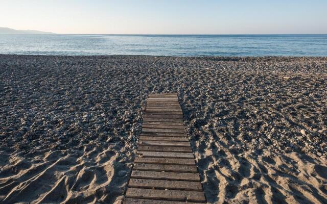 Mythos Beach Hotel