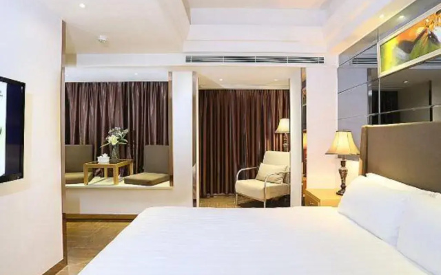 Regency Apartment Hotel