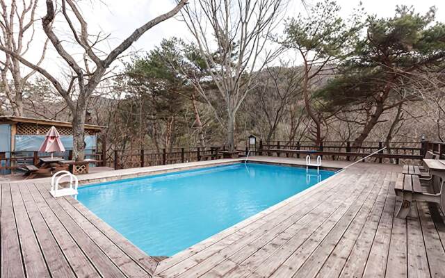 Gimhae Solfragrance Pension