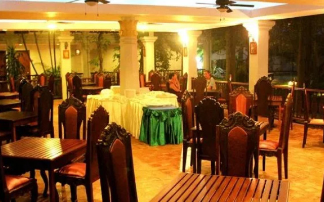 Chitchareune Mouangluang Hotel