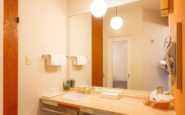 Resort Hotel Moanacoast