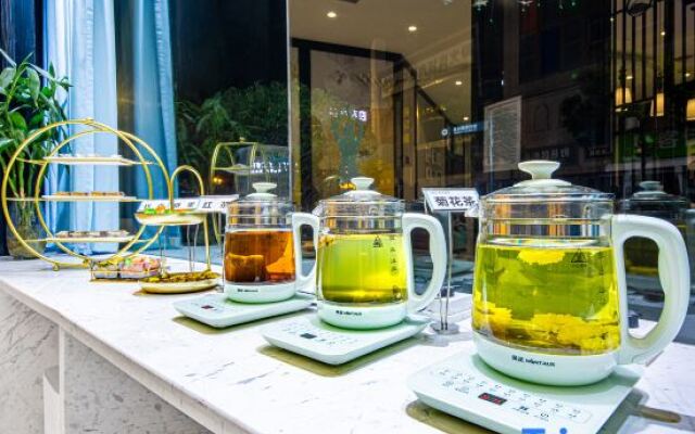 Xana Hotelle· Nanchang Tengwangge Walking Street