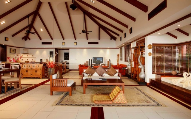 Villa Suriya – Lobby – Patong