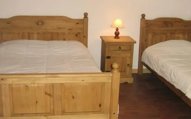 Holiday home Sneeuweifel