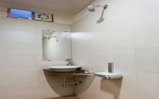 Hotel Ganesh Bhawan by OYO Rooms