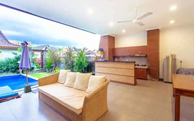 Kubu D'Carik Villa & Bungalow by ecommerceloka