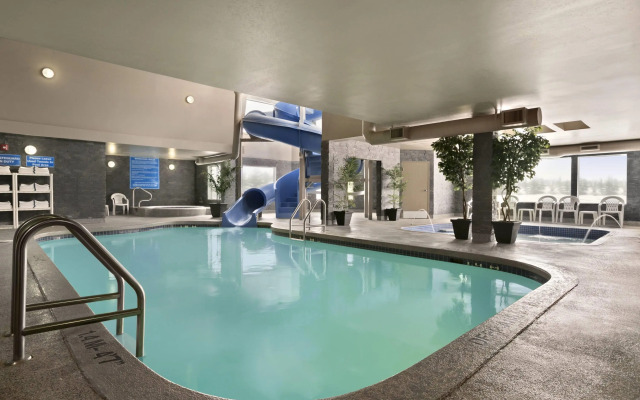 Days Inn by Wyndham Regina