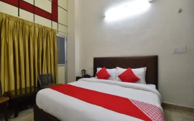 Sandalee Comforts by OYO Rooms
