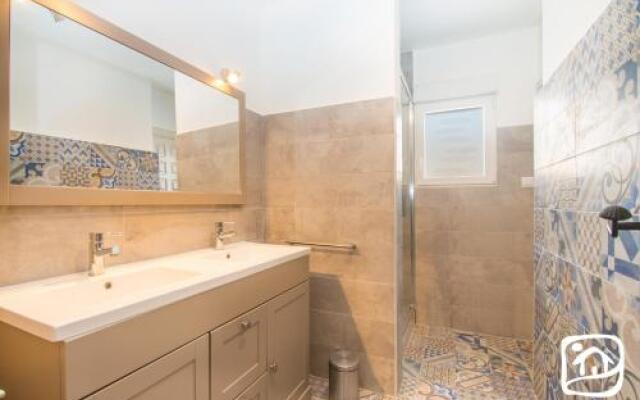 Abahana Villas Geminis