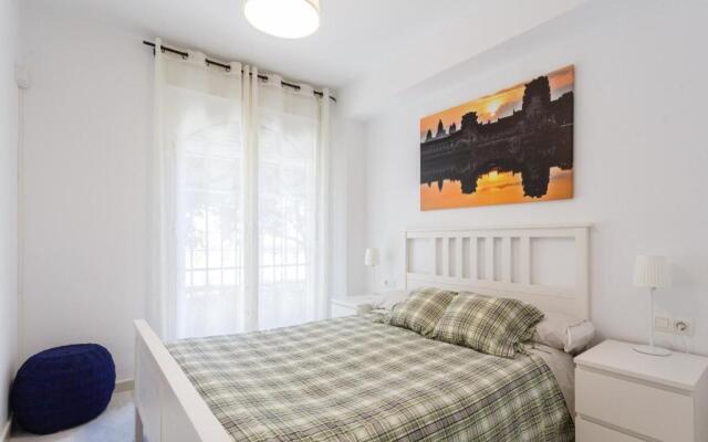 BRISAS-Rota free parking by Cadiz4Rentals