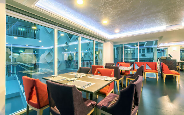 Anajak Bangkok Hotel