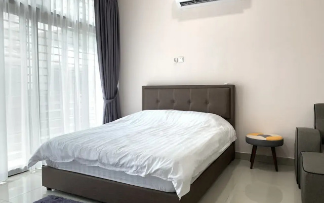 Palazio Serviced Apartment