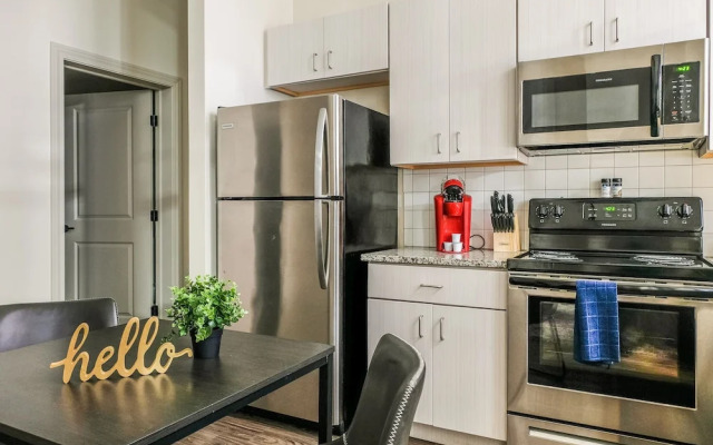 FRONTDESK 917 Locust St Apts Downtown St Louis