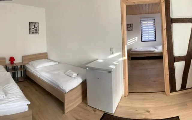 AB Apartment Objekt 122 - Hostel