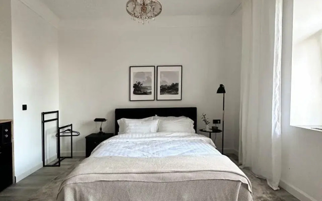 Parisian Chic Studio in Moscow