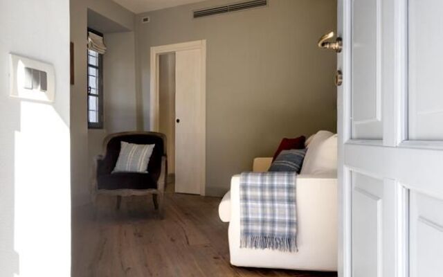 Isola Bella Apartments - Via del Voltone