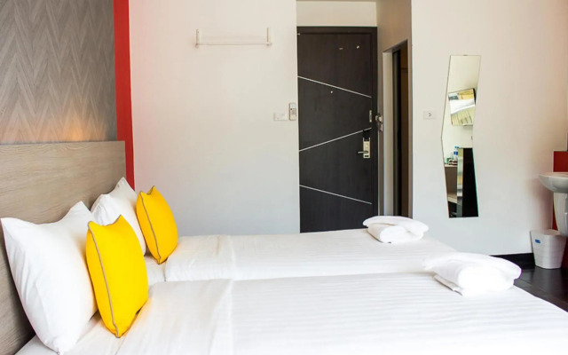 Wake Up Aonang Hotel