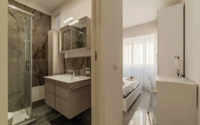 JOIVY Delightful 3-bed Flat with Balcony