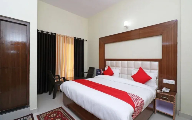 Md's Residence by OYO Rooms