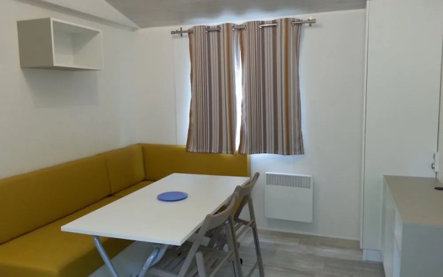 Camping Du Pont D'Avignon