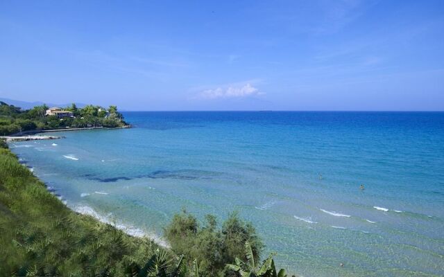 Paradisso Beach Villas