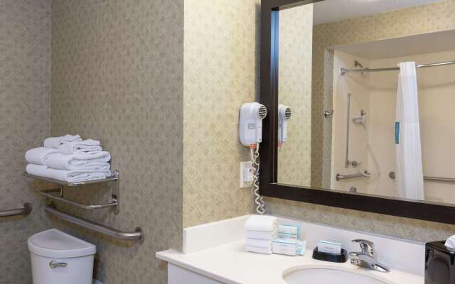 Hampton Inn & Suites Valparaiso