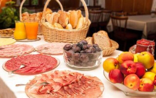 Gasthof und Pension zum Kreuz