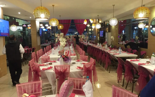 Delora Hotel and Suites