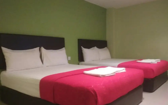 OYO 89773 New Eastern Hotel