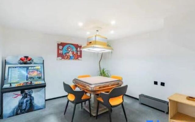 Qiqi Huaxi Homestay (Qinglongxia Scenic Area)