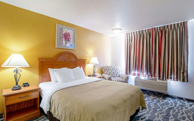 Quality Inn Huron