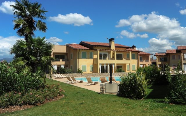Le Corti Caterina Apts with pool
