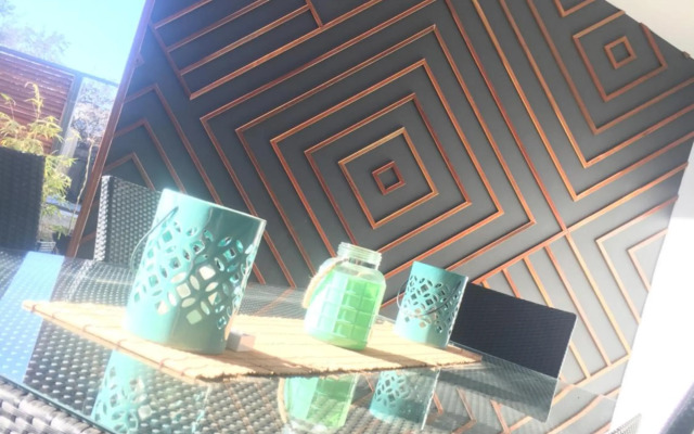 Executive Villa, private 2 bedroom in ideal location