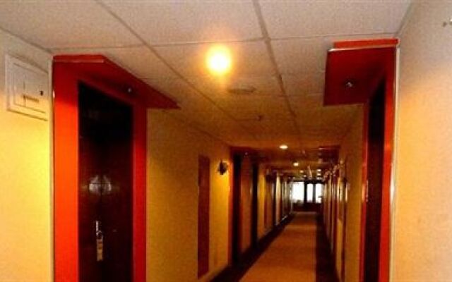 Aizunke Business Hotel Fuzhou Road - Tsingtao