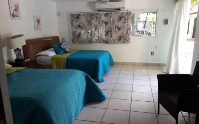 Villa Oasis B&B Cancun Airport
