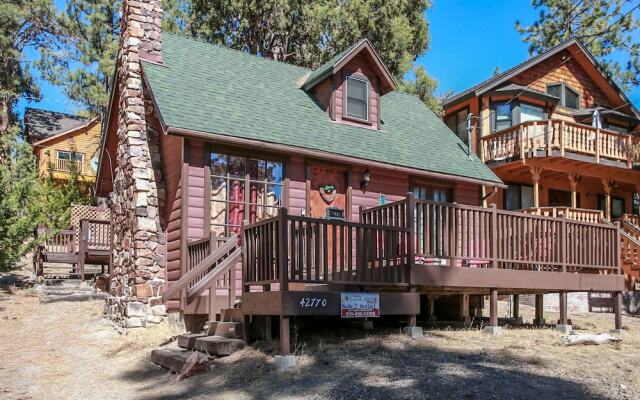 Serenity Slopes by Big Bear Cool Cabins