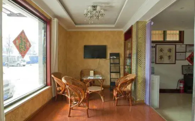 First Line Express Hotel in South Anhui
