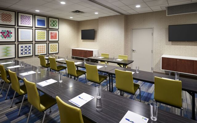 Holiday Inn Express Windsor Waterfront by IHG