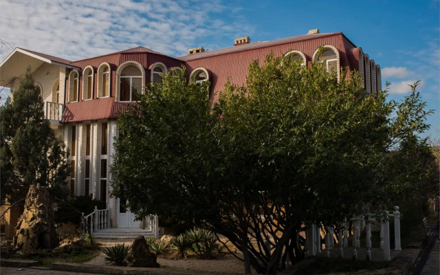 Masha House Guest Complex