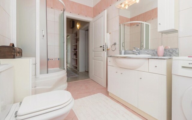 Awesome Home in Zadar With Wifi and 1 Bedrooms