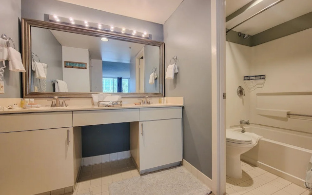 107 South Hampton 2 Bedroom Condo