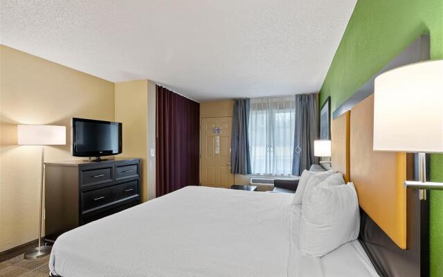 Extended Stay America Suites Washington DC Falls Church