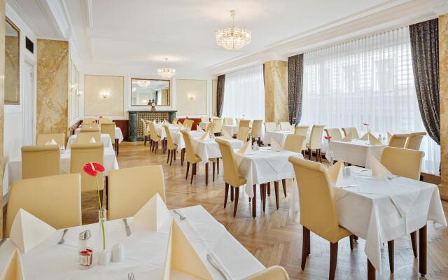 Hotel Astoria Vienna, Curio Collection by Hilton