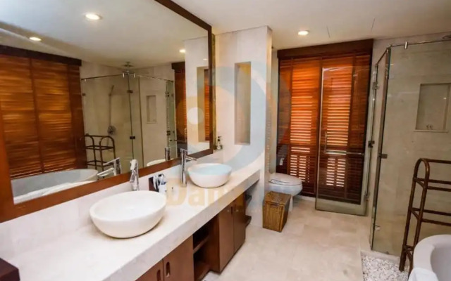 Luxury Danang Beach Pool Villa